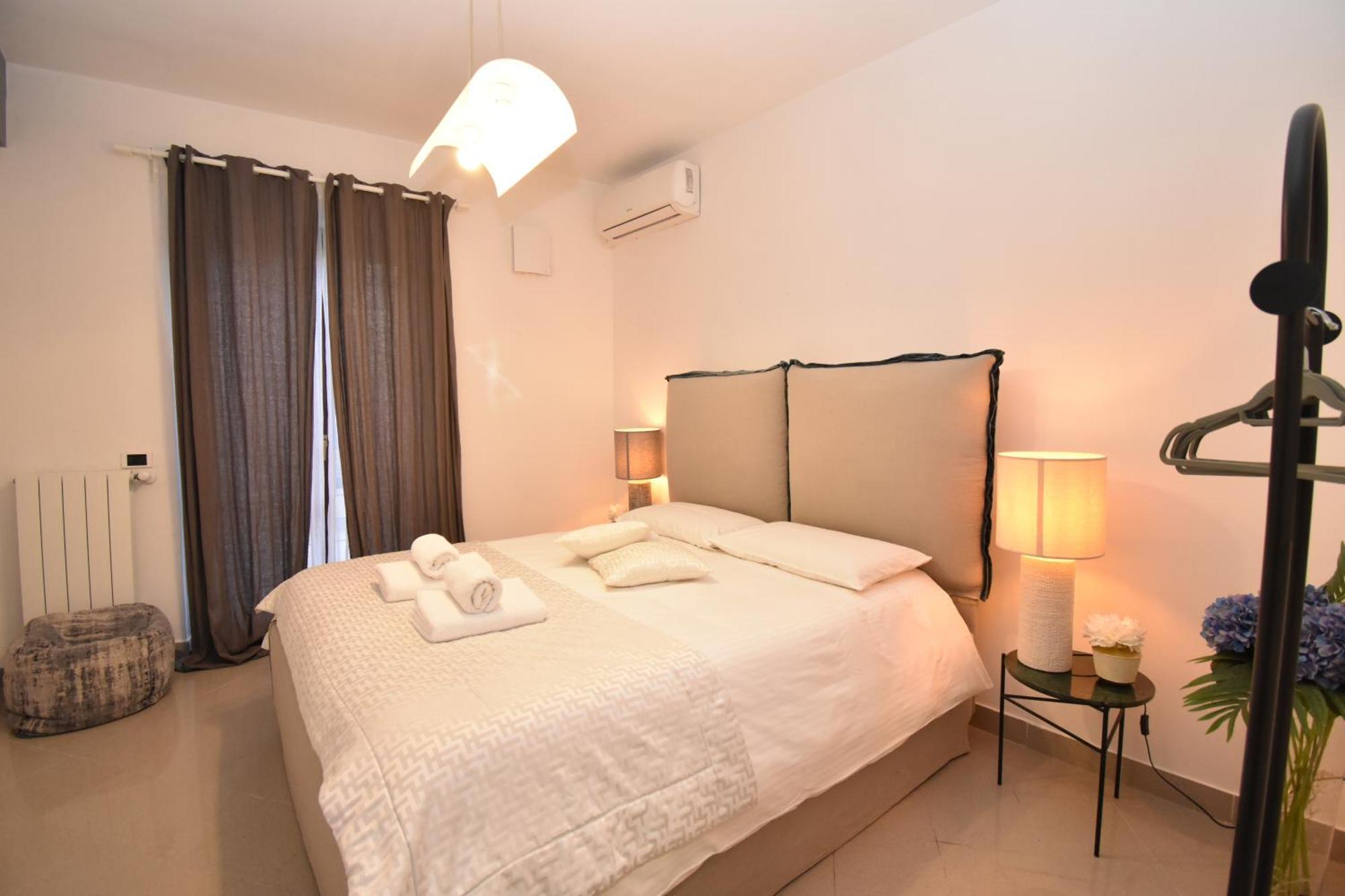 Diasof Apartment *